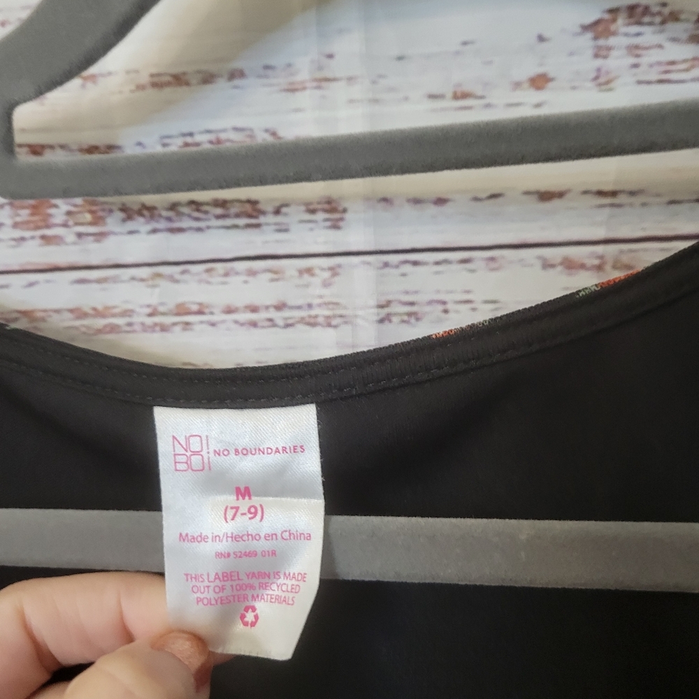 No Boundaries M Short Sleve Top - Picture 4 of 6